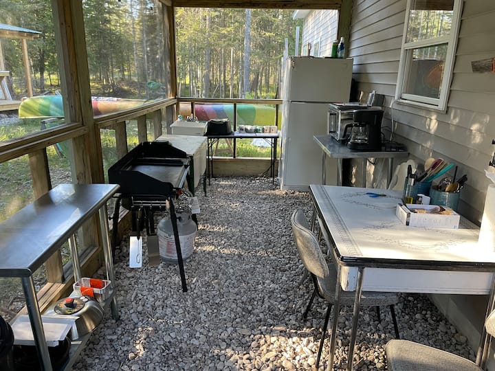 Jasper & Moss Blue Yurt #1 - Cheboygan, MI
