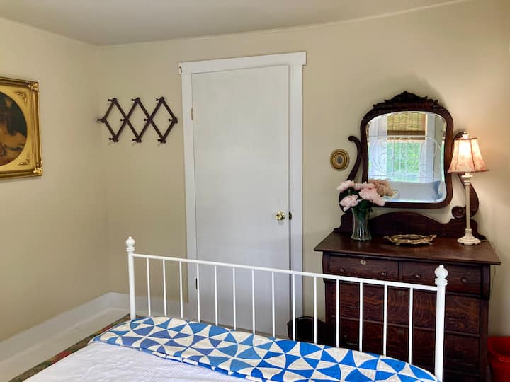 საძინებელი 4