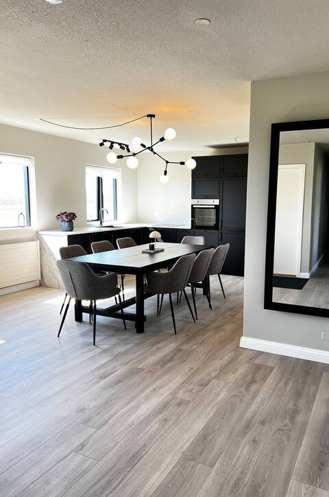 The Greyhouse Big Apartment