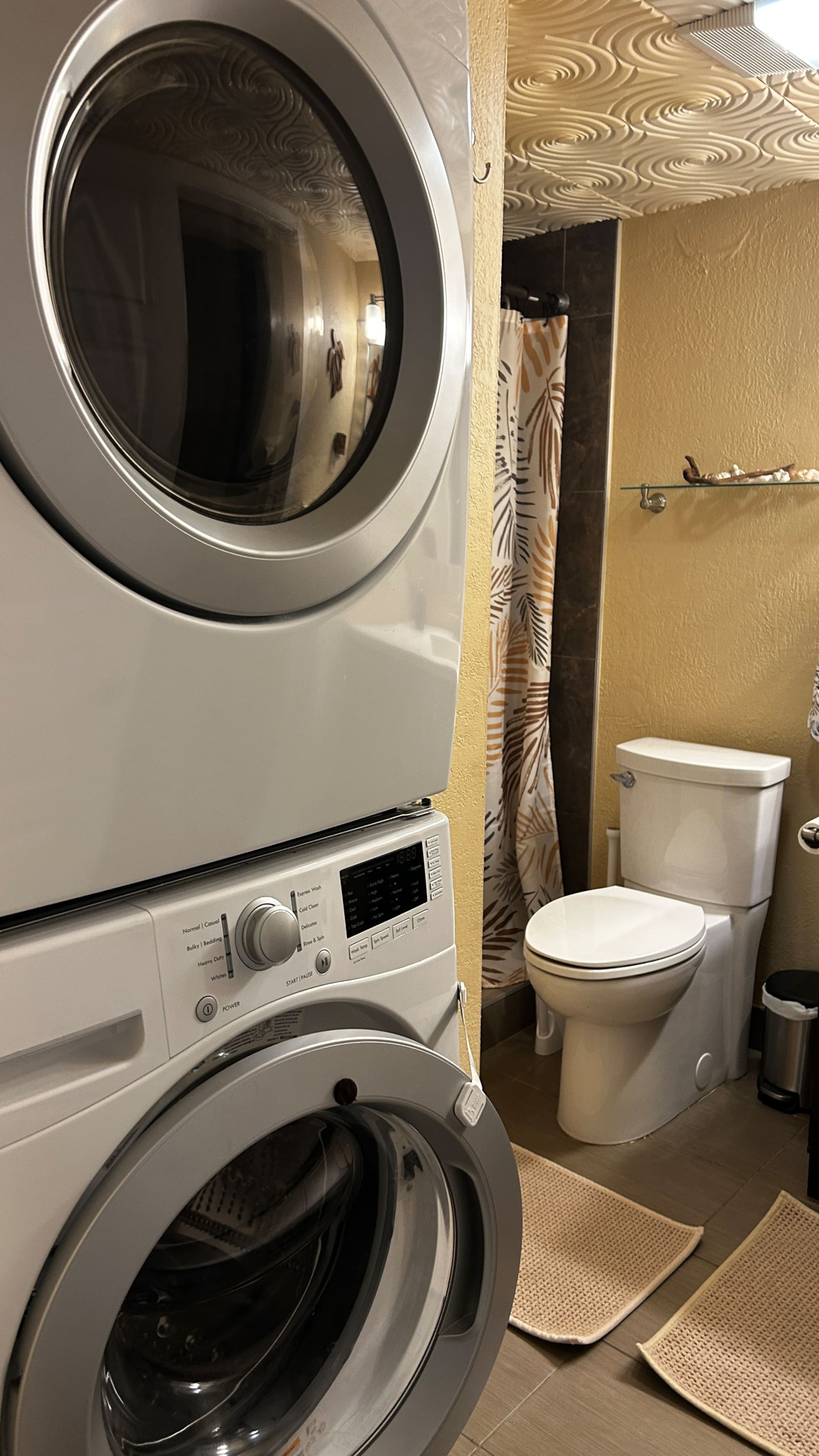 Condo in Kailua-Kona · ★4.84 · 1 bedroom · 2 beds · 1 private bath - Image 19