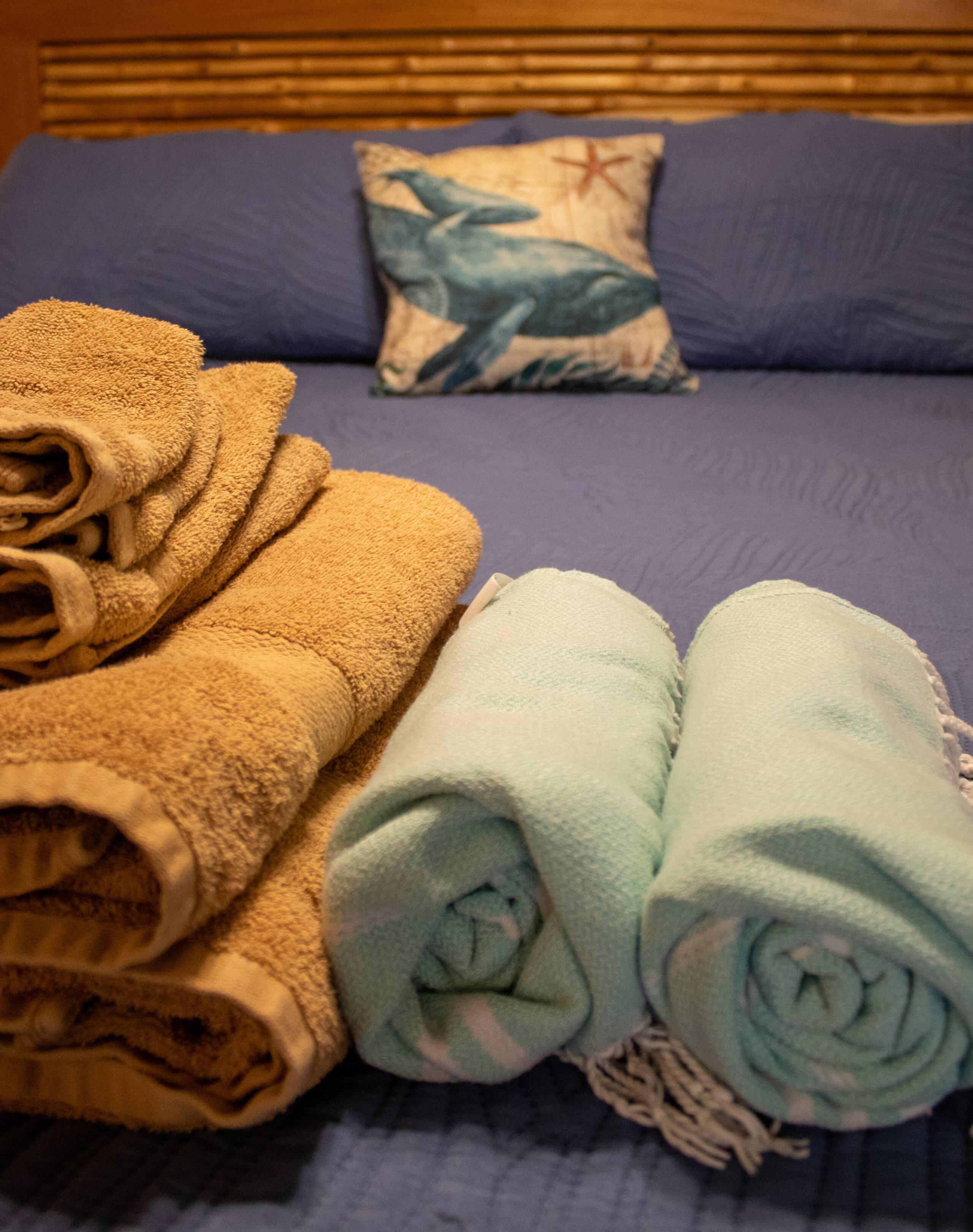 Condo in Kailua-Kona · ★4.84 · 1 bedroom · 2 beds · 1 private bath - Image 13