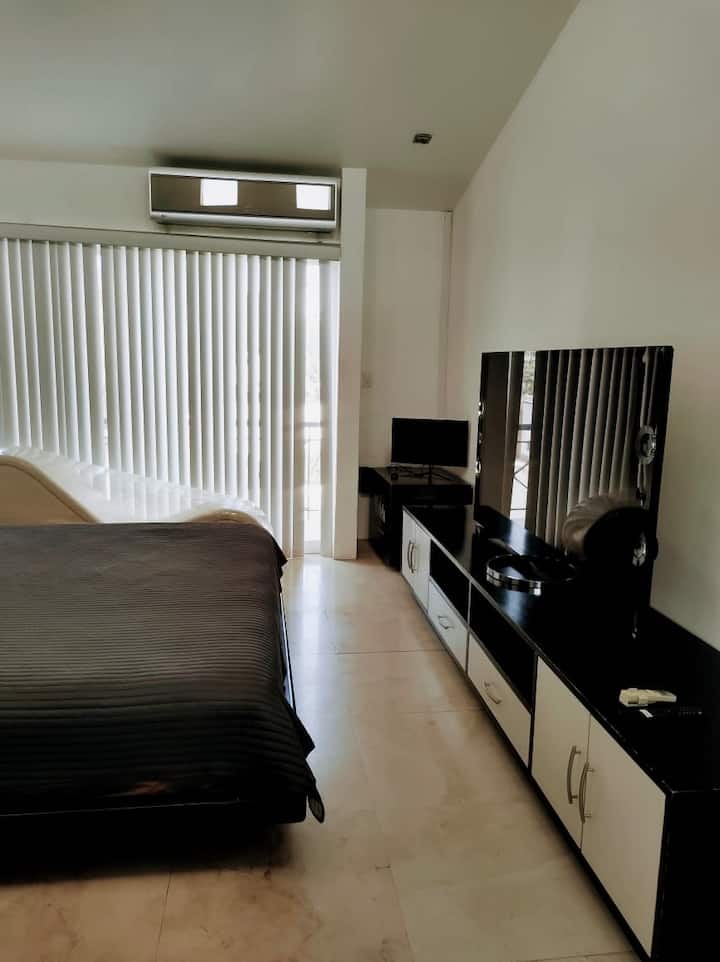 საძინებელი 1