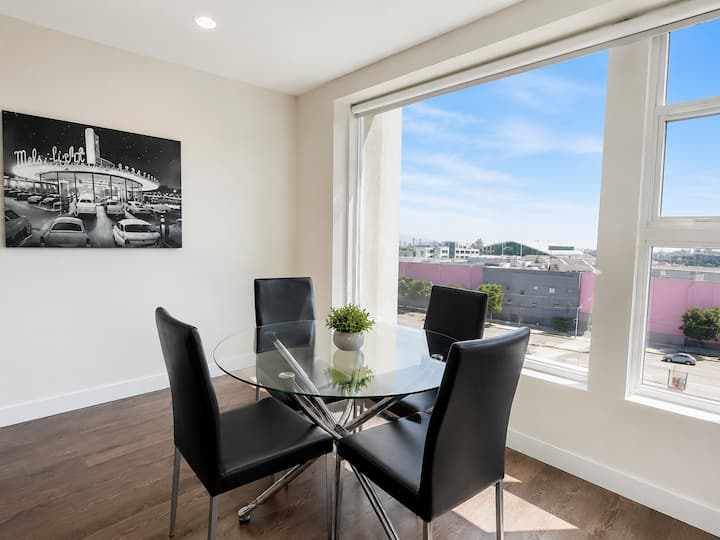 Cozy Downtown Apartment With Modern Amenities - 好萊塢