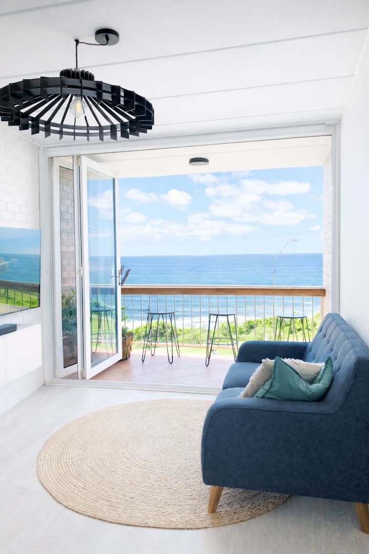Ocean Views  'Seabreeze On Alex' - Alexandra Headland