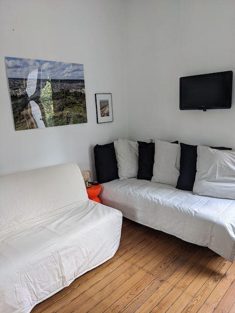 Top performing Airbnb: Studio near Rouen train station in Gare / Jouvenet