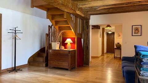Propriété Airbnb réussie: Spacious Country House, Jacuzzi à Eure Et Loir