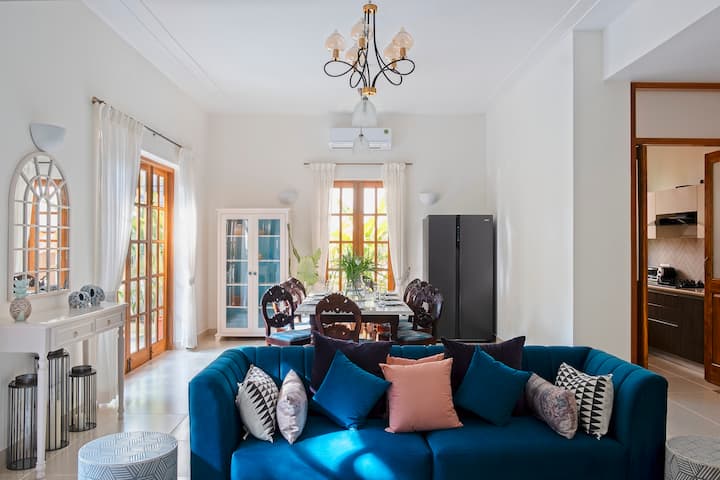 Living room image 1