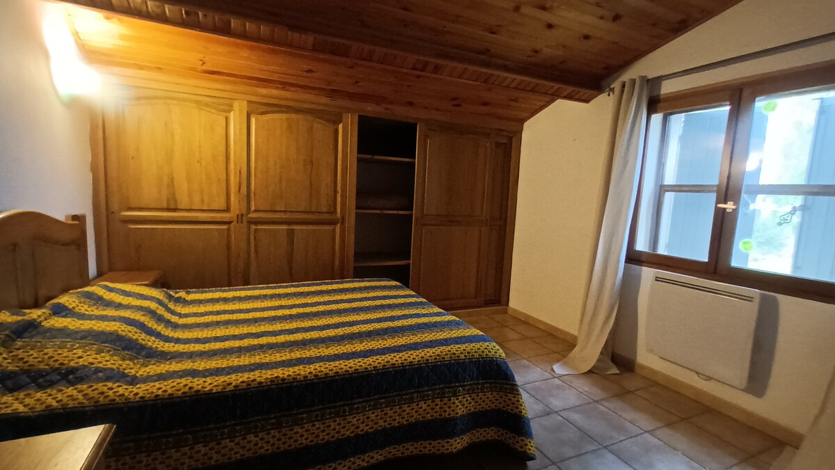 غرفة النوم 2