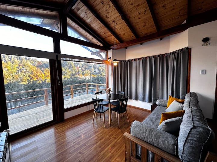 Casita Con Vista Al Cerro Otto Y Catedral - San Carlos de Bariloche
