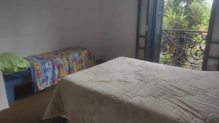 საძინებელი 4