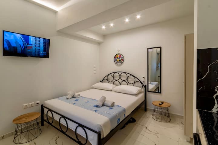 Couple House By The Beach - Ksamil