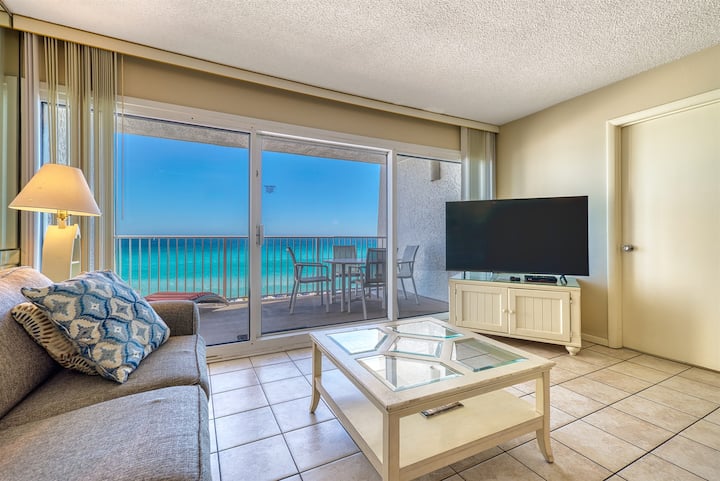 D404 | Beachfront With Beach Service, Pool, & Wifi - Miramar Beach