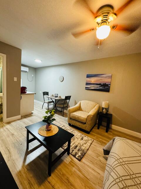 Brand new apartment near of stores