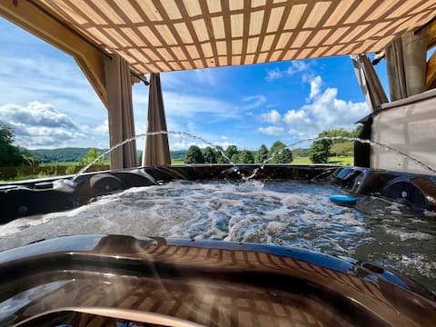 Tiny Palace at God’s country