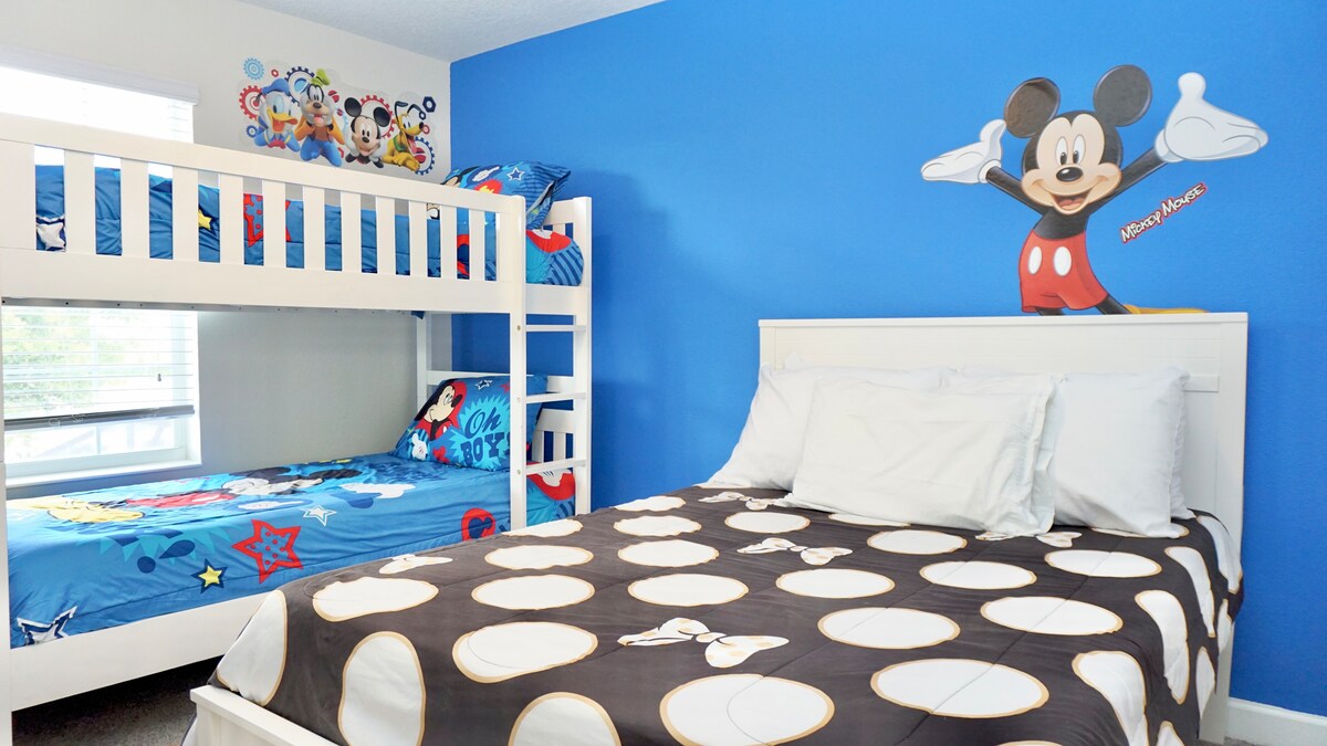 חדר מיקי קומה שנייה