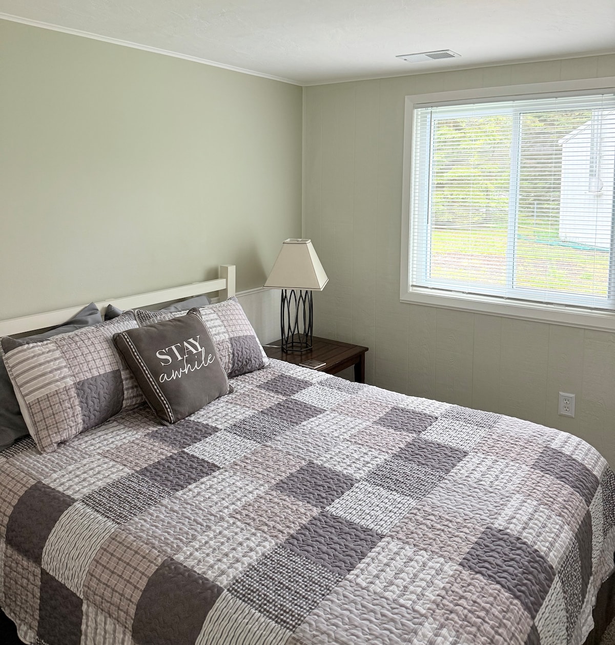 Dormitorio doble tamaño queen 