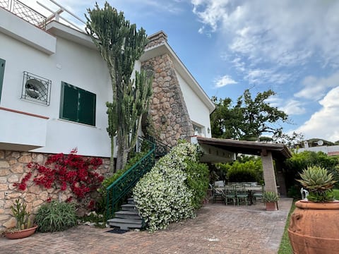 Villa next to the historic center