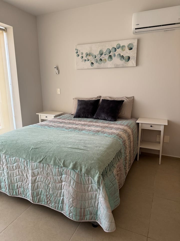 საძინებელი 1