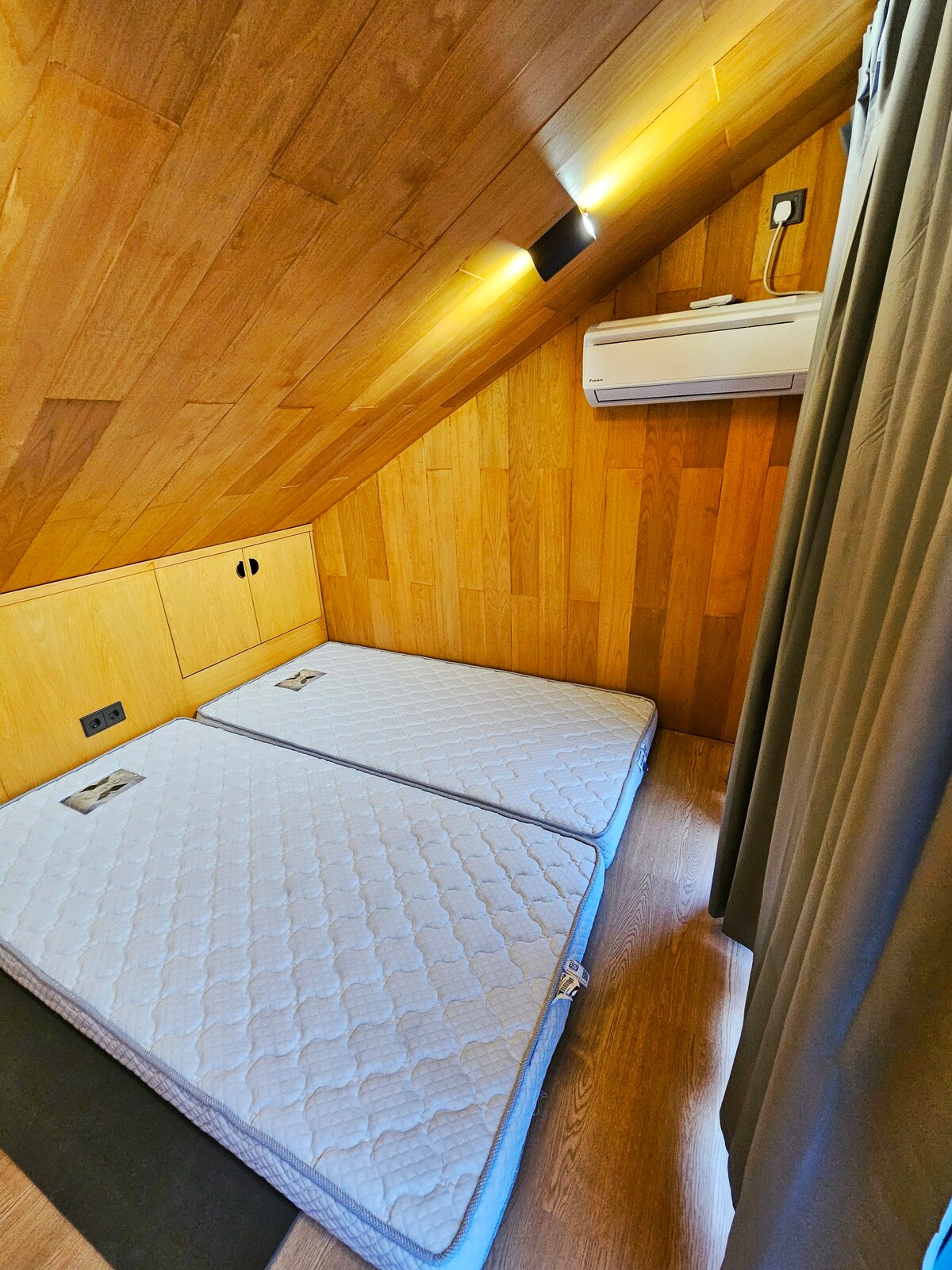 საძინებელი 4