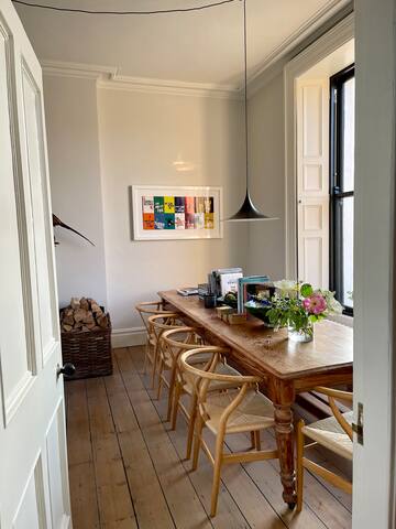 Georgian home, seaside location gallery image 3