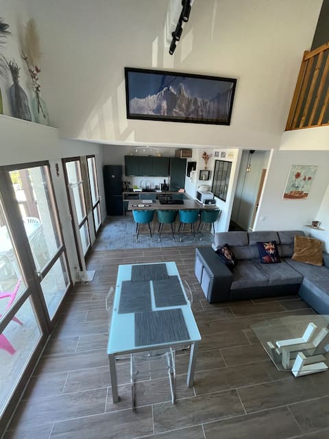 Warm and quiet duplex