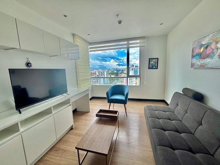 Fabulosa Vista:  Departamento Sector Hotel Marriot - Quito