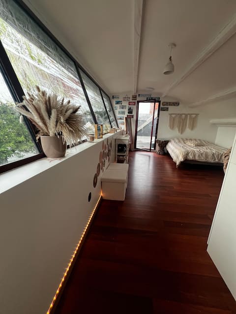 Large apartment in the heart of town