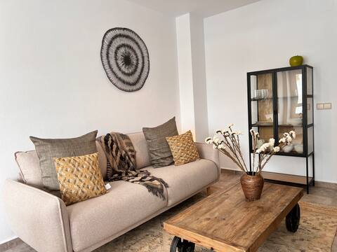 Airbnb con mejor rendimiento: Charming apartment on the beach in Calpe. en Calp