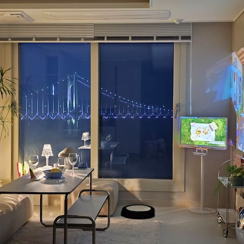 Gwangalli Super Super Ocean View/3 rooms (Living room + 2 rooms)/4 beds (3 queen super single 1)/Free parking/Large tree yearly meeting