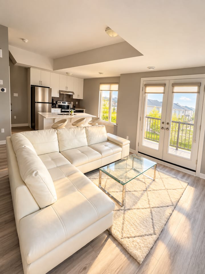 Ocd Clean Townhouse 2 Bedroom + Balcony (King Bed) - Ottawa