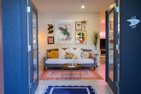Top Airbnb: Trendy Canyon Nest in Malibu + Calabasas nature in Los Angeles