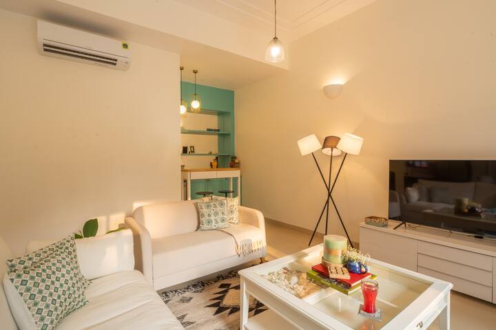 Living room image 4