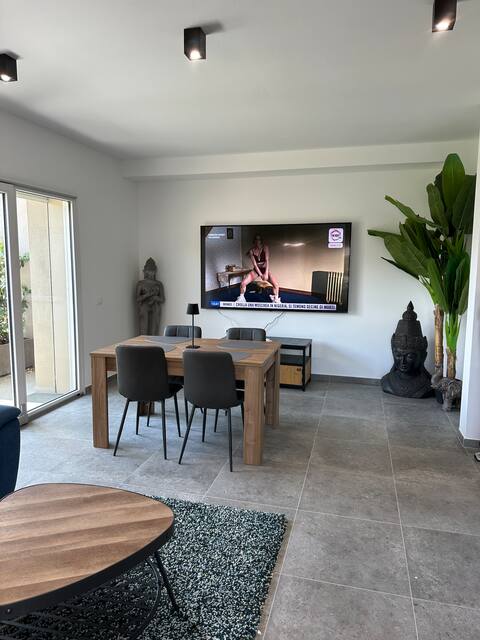 Apartment in the heart of downtown