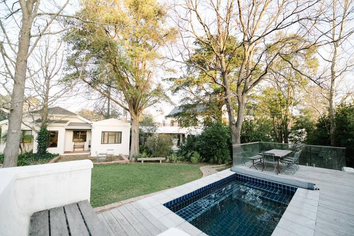 The Writer’s Nook gallery image 2