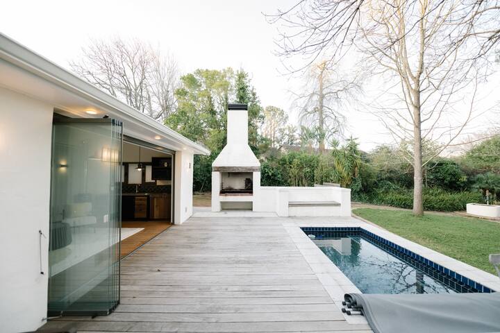 The Writer’s Nook gallery image 5