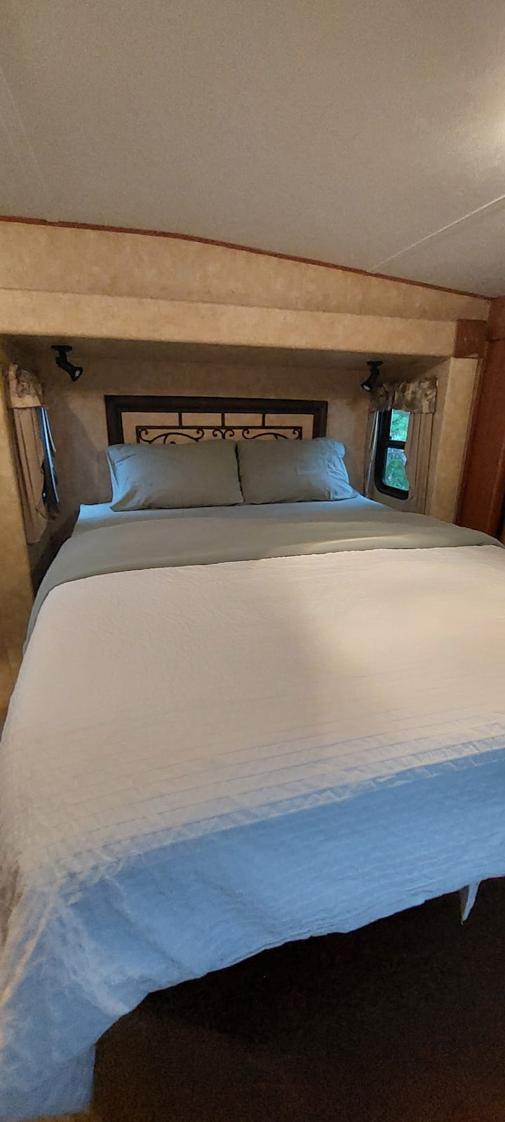 Private 5th Wheel Camper Minutes To The Beach - Bouctouche