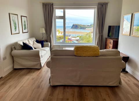 Successful Airbnb property: Sea View Bungalow with Garden Teignmouth. in Teignmouth
