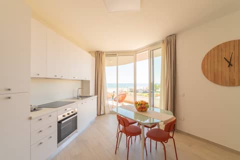 Incredible SEA VIEW: 2 Bathrooms 2 Bedrooms