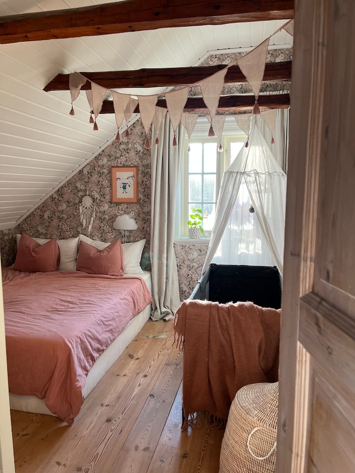 საძინებელი 4