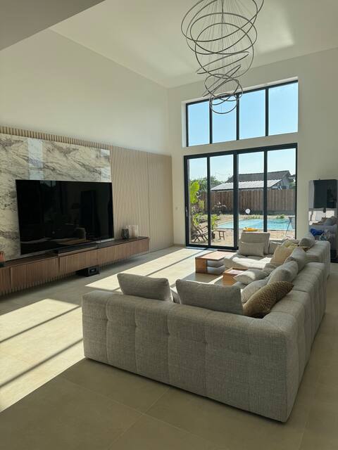 holiday villa near burgundy