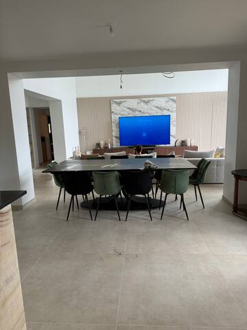 Villa lumineuse avec piscine privée 15 de bordeaux gallery image 5