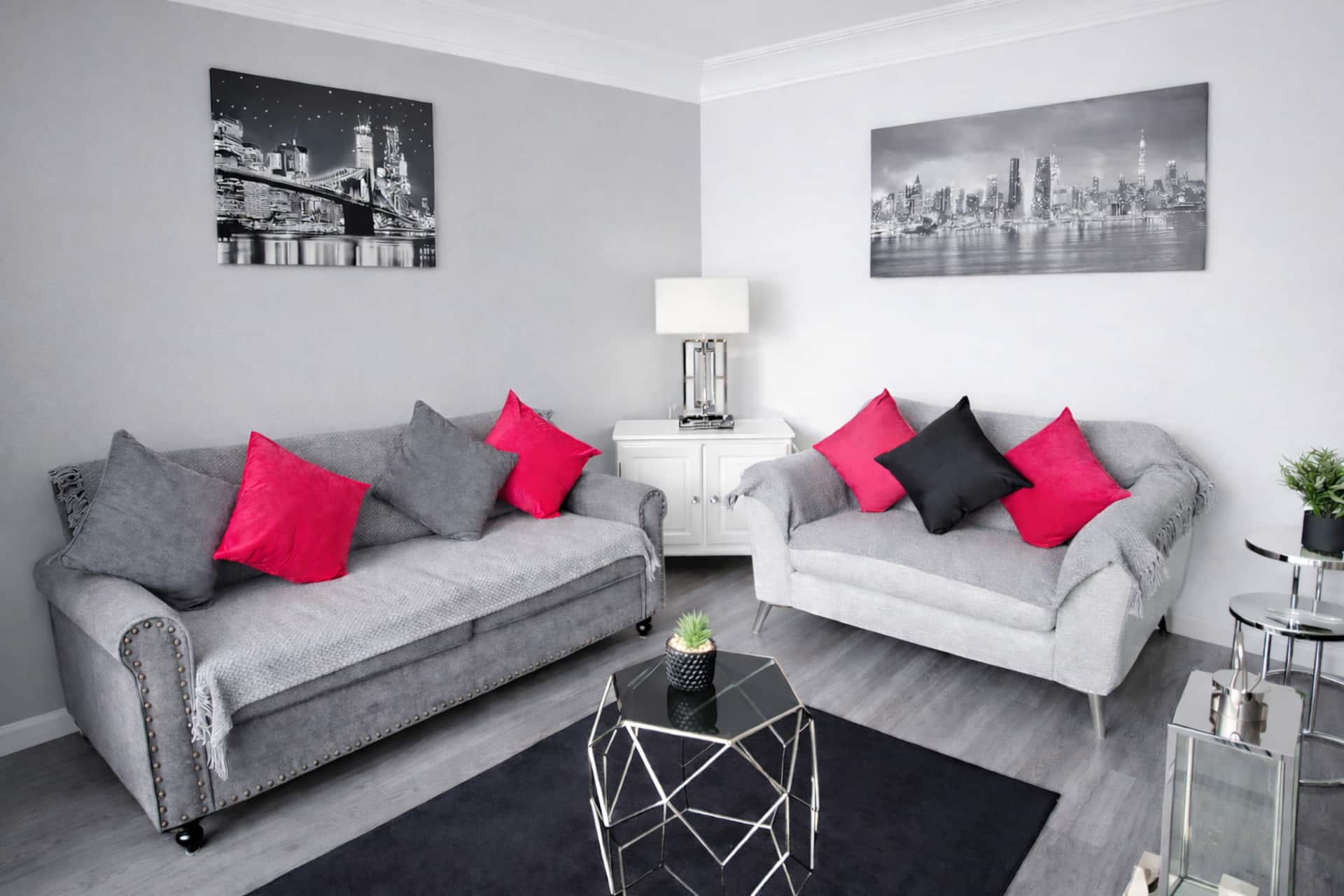 That's Amore House 3 bedroom house with parking walking distance to Sandbach town