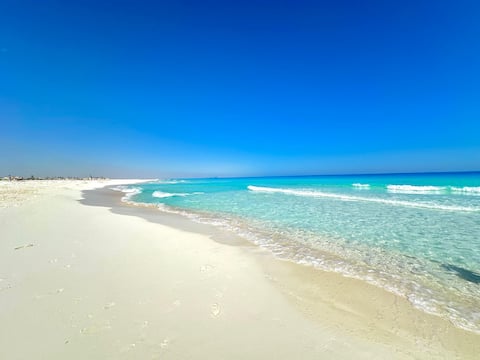 3 BR Seaview Alamein