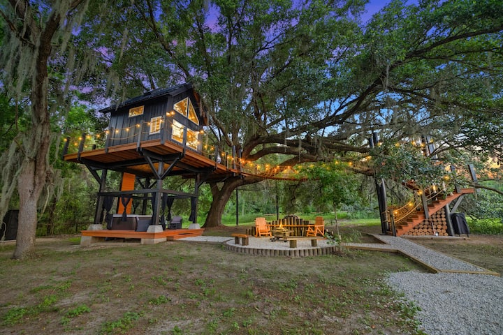 Trees For Renter Woodpecker Treehouse Retreat - Treehouses for Rent in Ocala, Florida ...