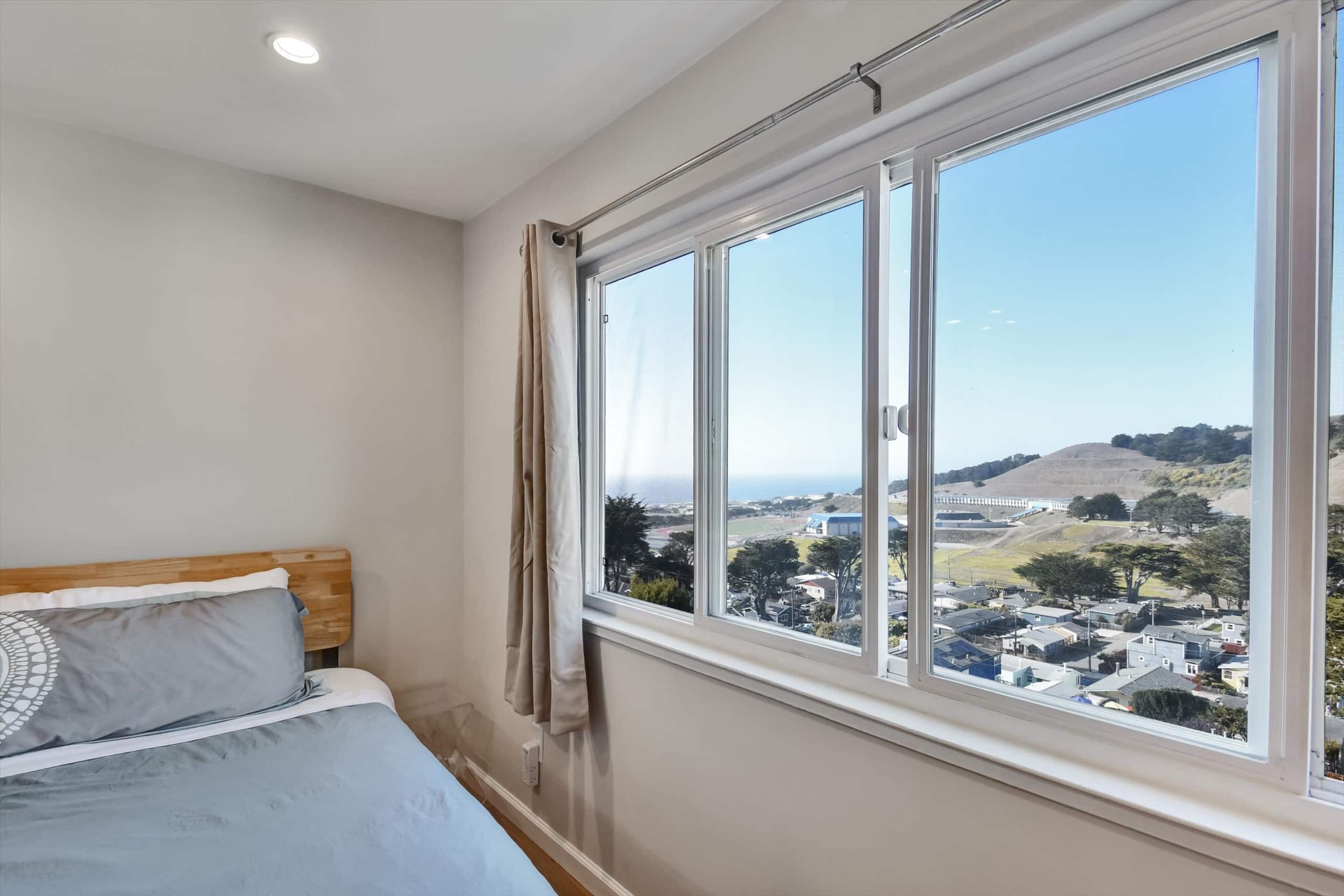 Ocean View Home with 3 Private Decks, Pacifica - Photo 23