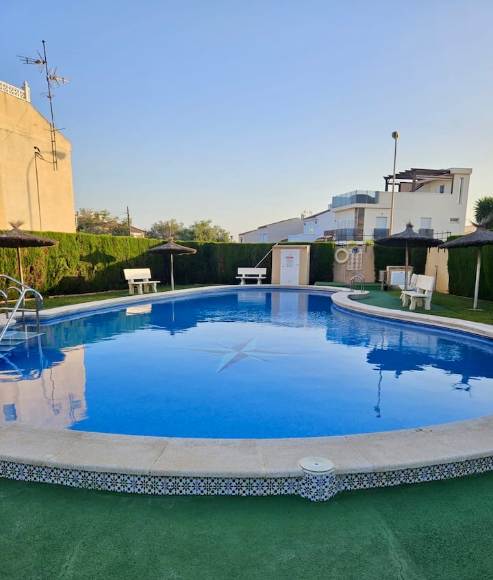 Pool & Terrace · Quiet Area · Sunny - Torrevieja