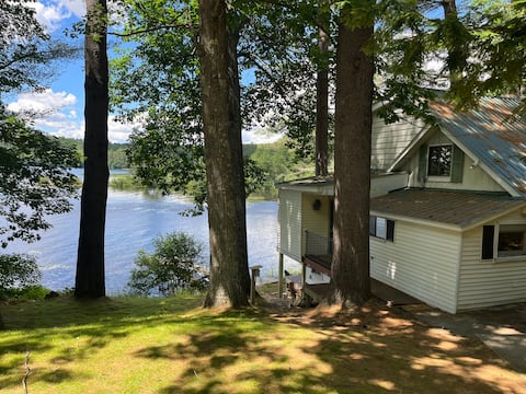 Perfect Fall Getaway- Waterfront Sauna Kayaks SUP
