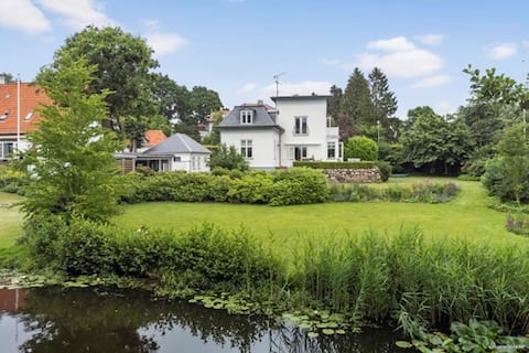 Beautiful & classic villa