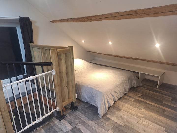 Ambienti i dhomës së gjumit