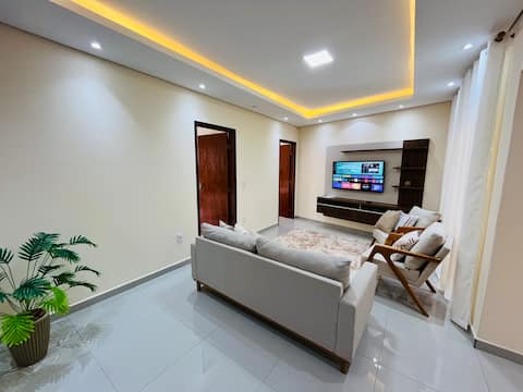 Airbnb em destaque: Apt 2 min from the center by car. With parking space em Cunha